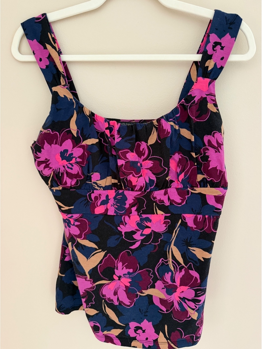 M Ann Taylor top